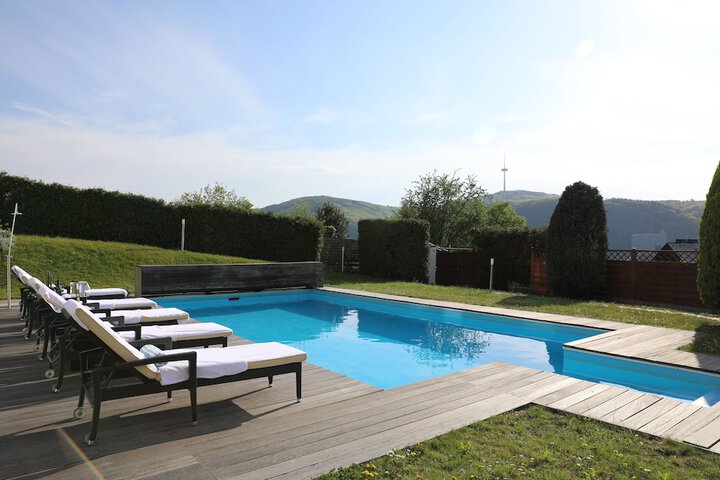 Hotel Pool