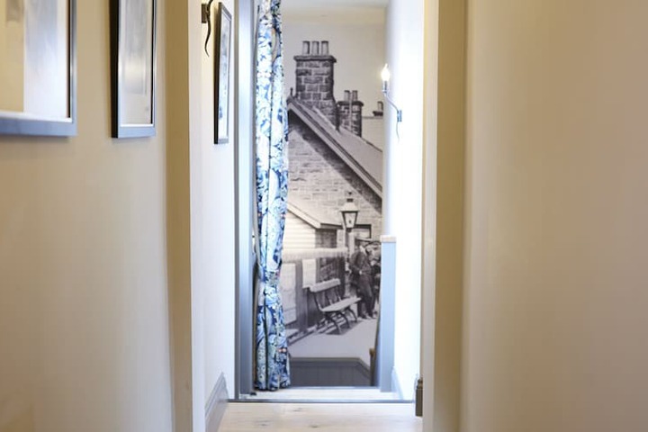Room 52 of 89