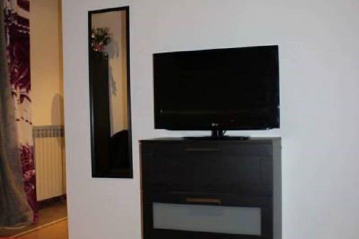 Room 5 of 15