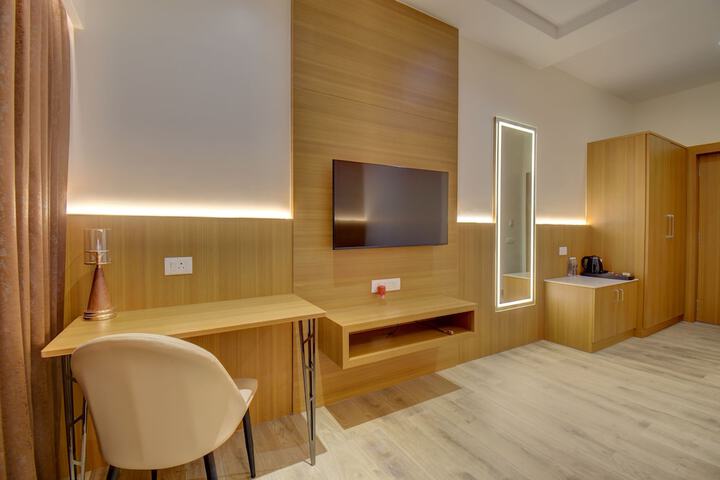 Room 16 of 49
