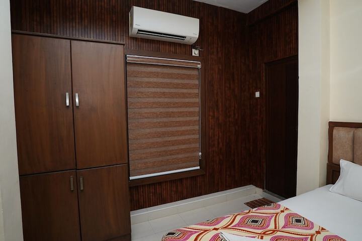 Room 2 of 19