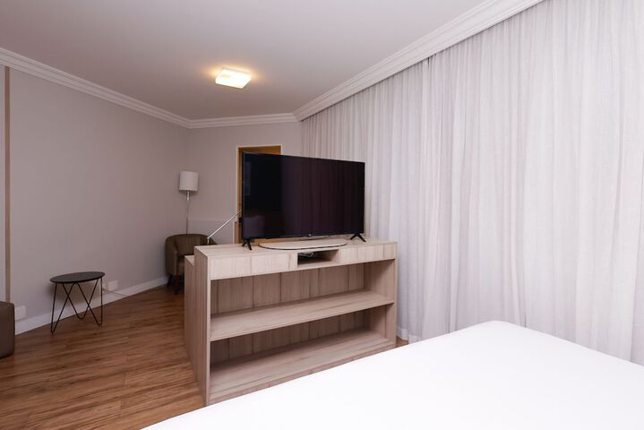 Room 41 of 143