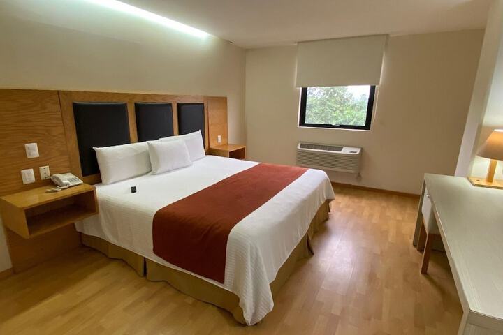 Room 7 of 57