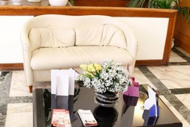 Entrance & Lobby