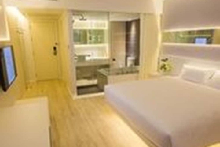 Room 13 of 61