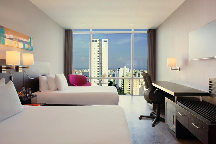 Room 12 of 52