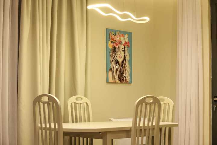 Room 95 of 169