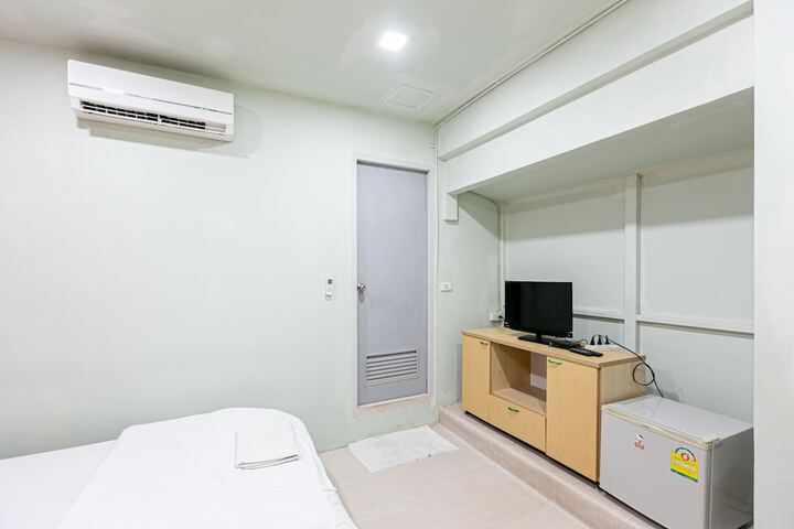 Room 7 of 44