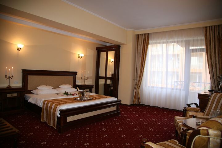 Room 15 of 44