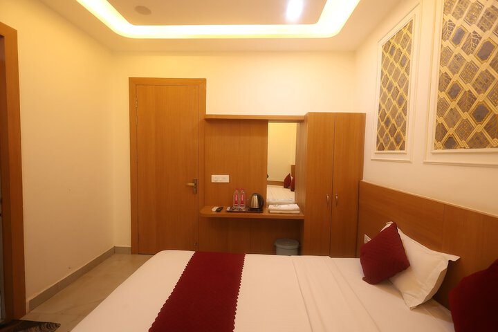 Room 8 of 26