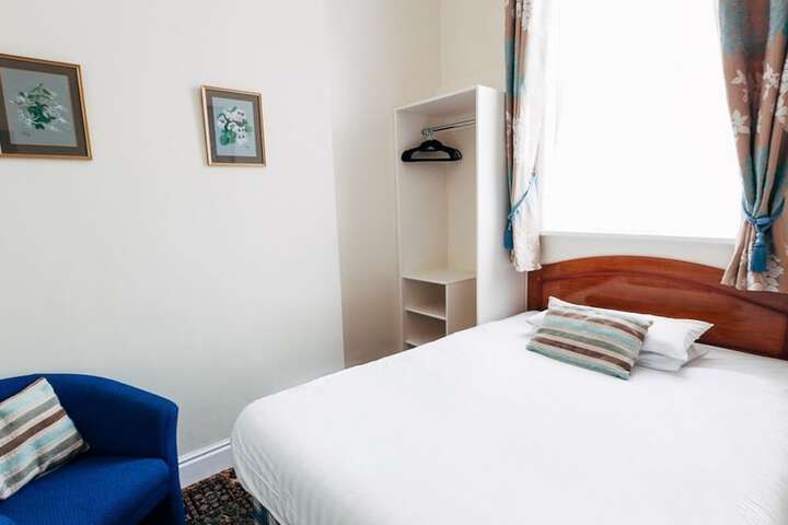 Room 14 of 39