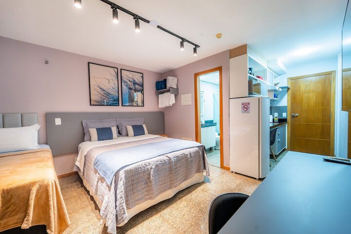 Room 2 of 184
