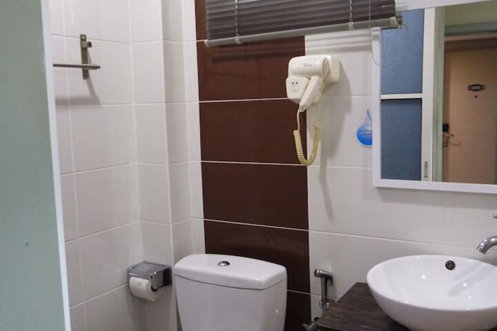 Room 20 of 23