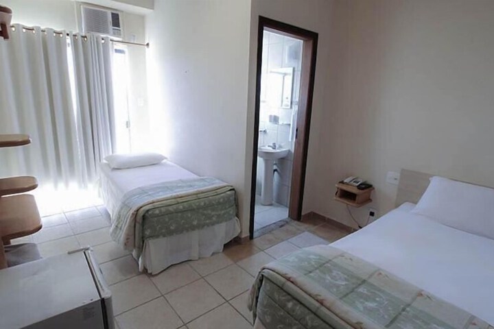 Room 9 of 59