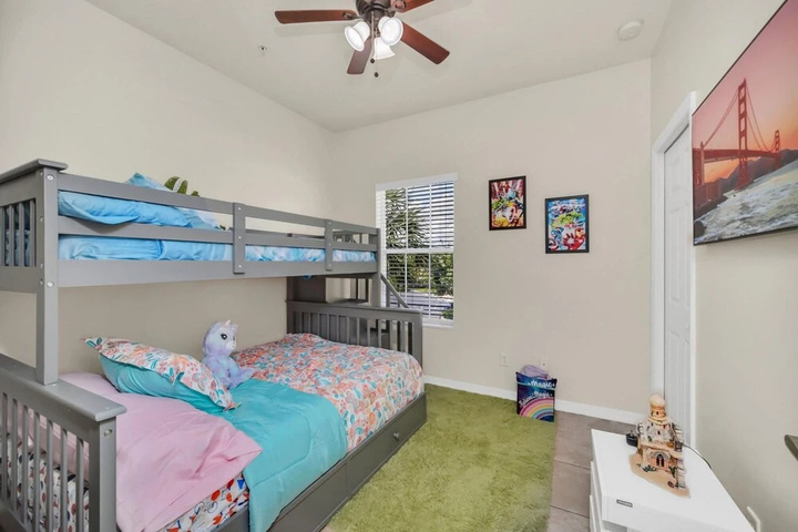 Room 3 of 20