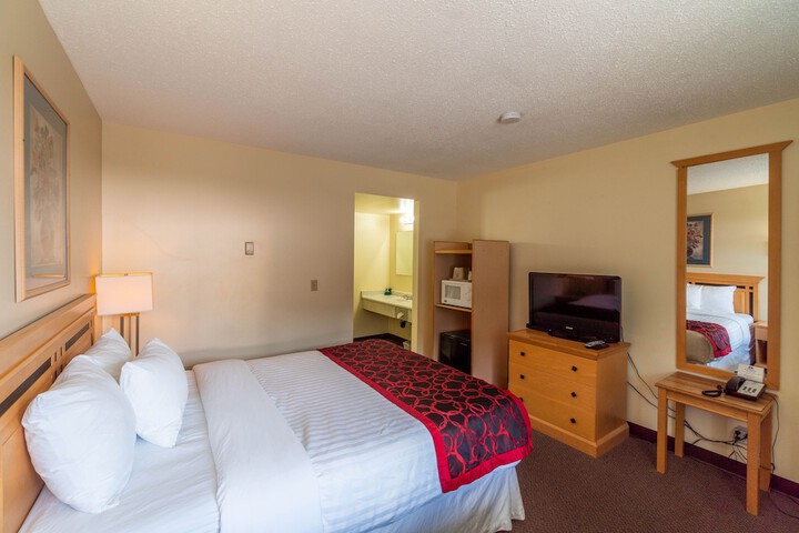 Room 13 of 41