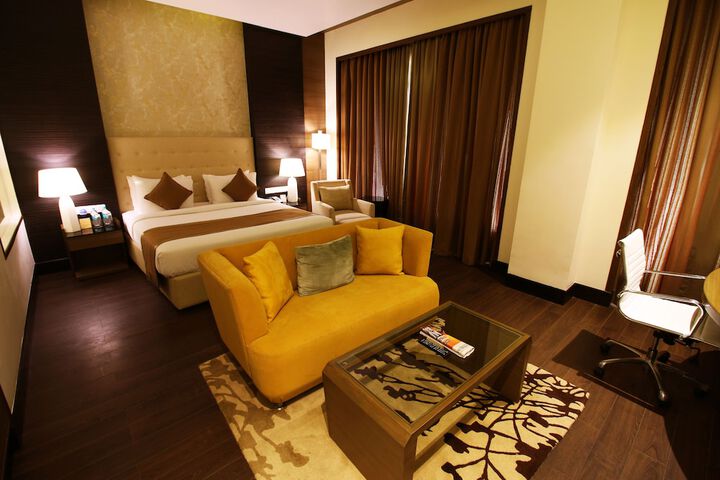 Room 10 of 63