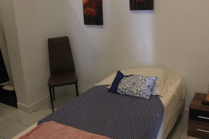 Room 27 of 62
