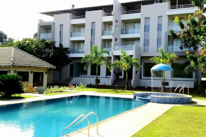 Hotel Sadhana Executive