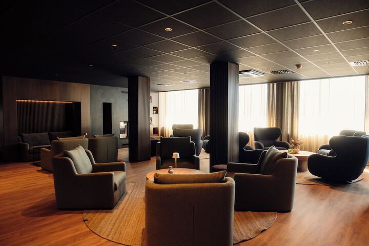 Lobby Entry