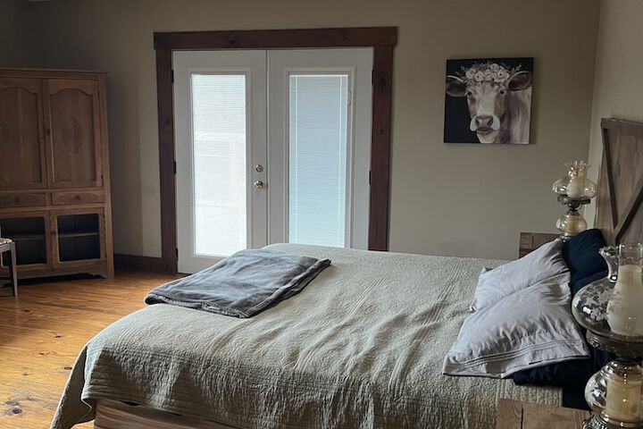 Room 3 of 40