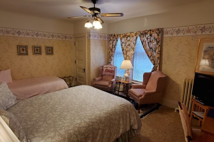 Room 13 of 80