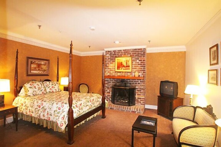 Room 72 of 170