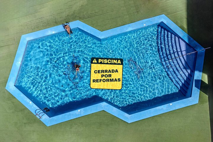 Pool Hotel
