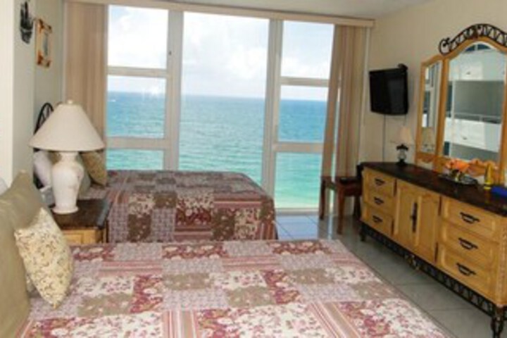 Room 9 of 15