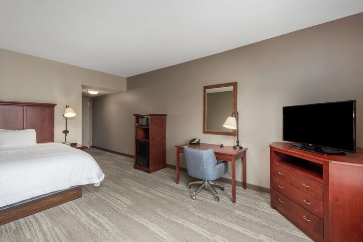 Room 19 of 38