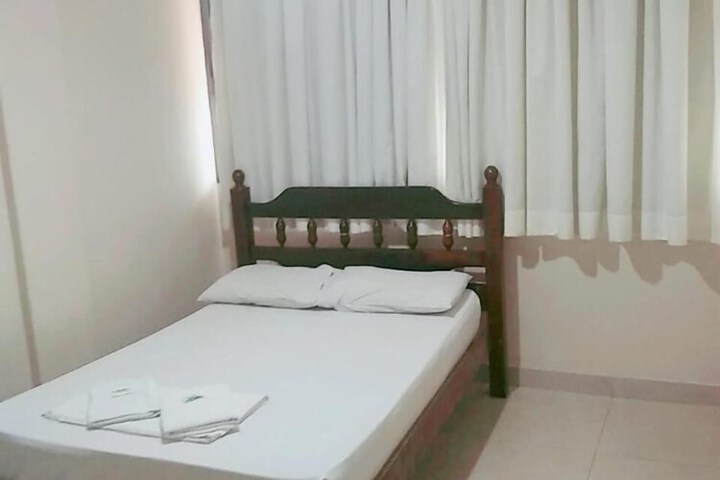 Room 32 of 64