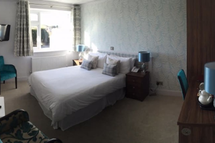 Room 7 of 96