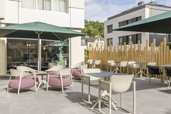 Terrace/Patio 57 of 60