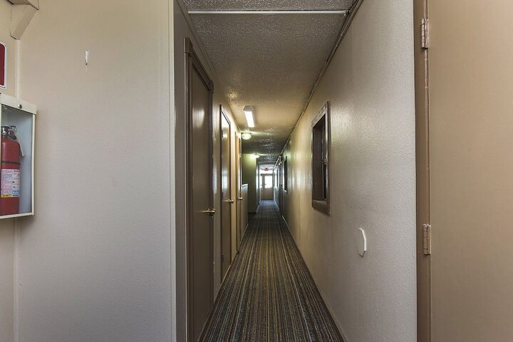 Ballroom/Hall 10 of 15