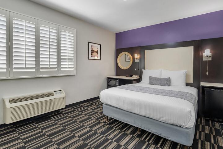 Room 3 of 39