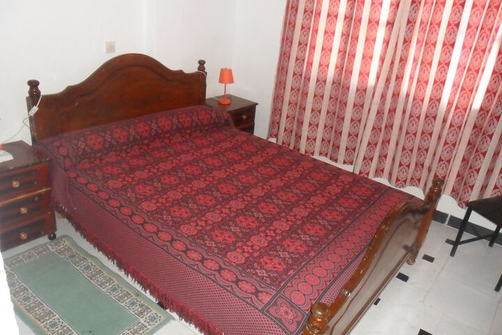 Room 11 of 31
