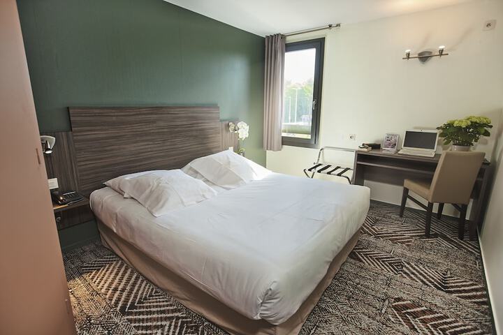 Room 46 of 105