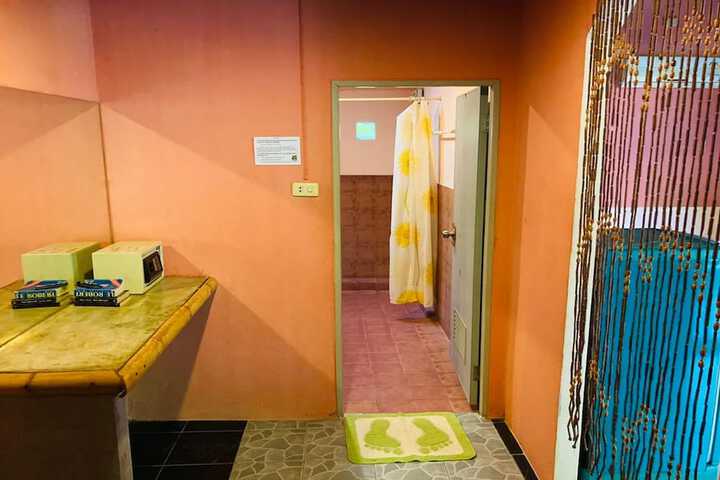 Room 41 of 169