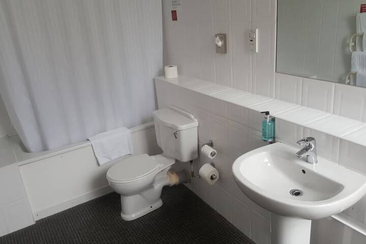 Room 44 of 65