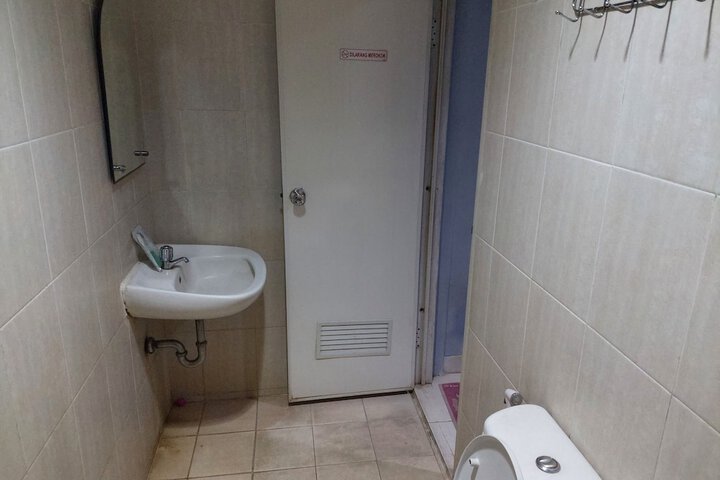 Room 25 of 41