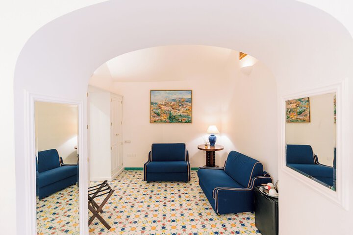 Room 34 of 87