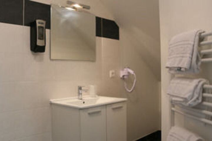 Room 2 of 26