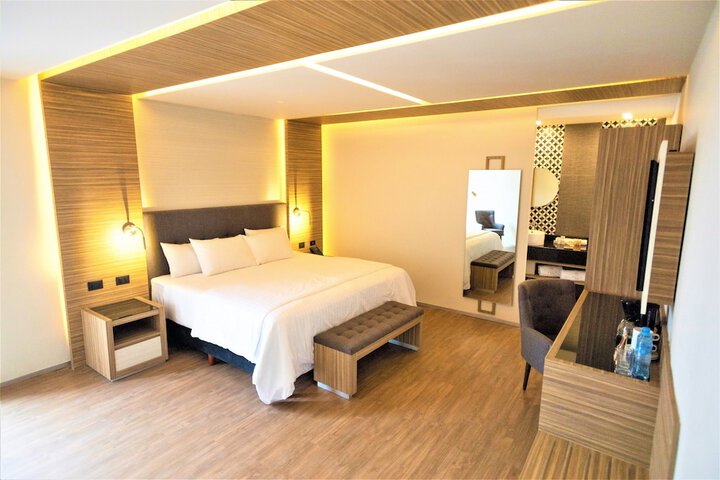 Room 20 of 115
