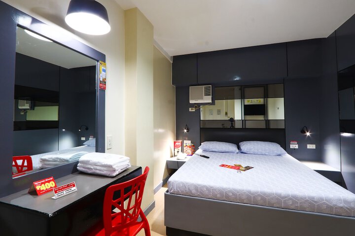 Room 14 of 24