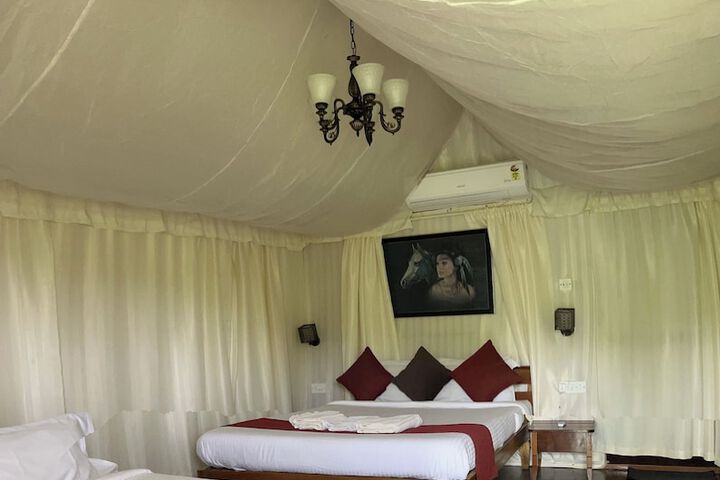 Room 14 of 23