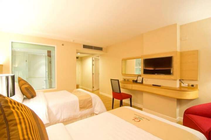 Room 21 of 42