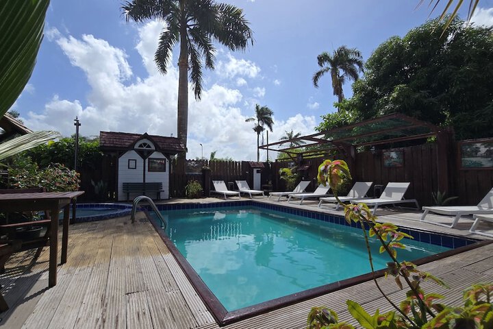 Pool 30 of 120