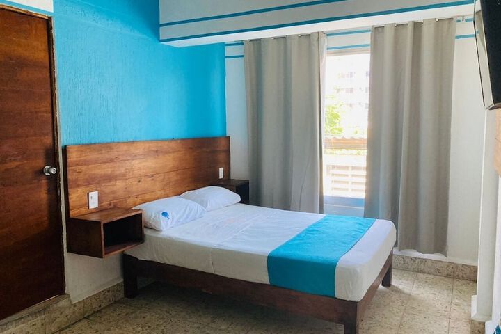 Room 10 of 21