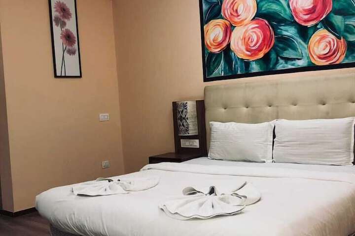 Room 3 of 13
