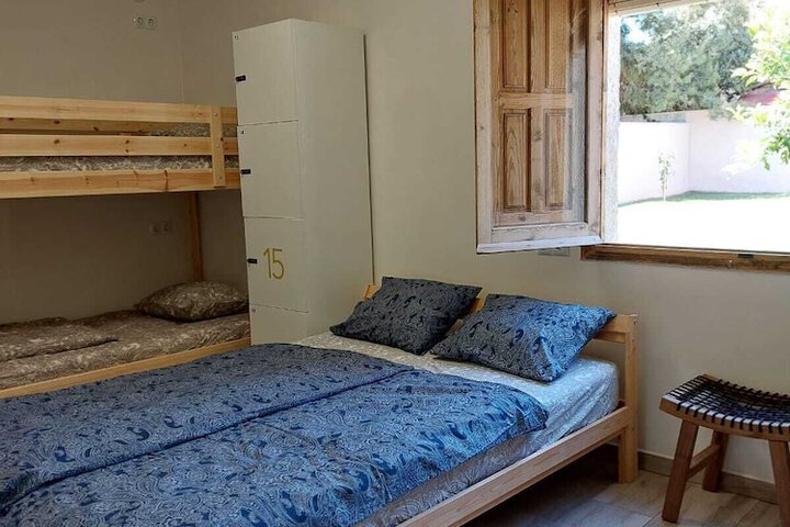 Room 5 of 31